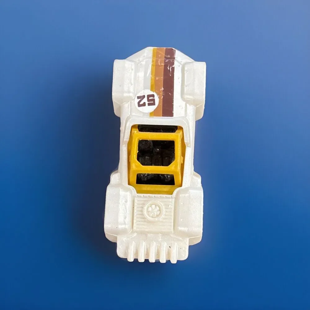 Hot Wheels 2015 Bull Whip Pearl White #52 HW Off Road Series Test Facility Loose